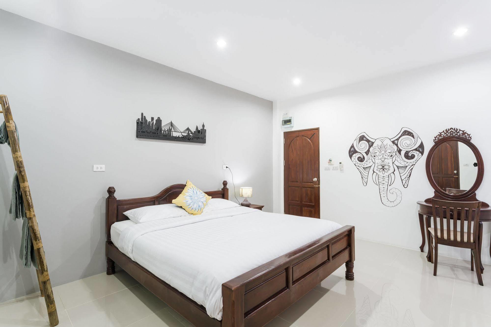 Pelegrin Hotel Samui Bophut Exteriör bild