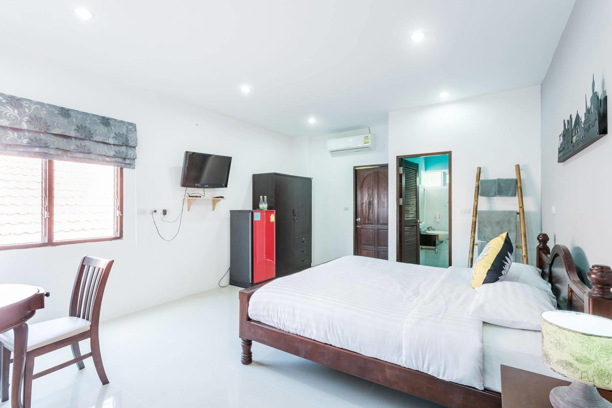 Pelegrin Hotel Samui Bophut Exteriör bild