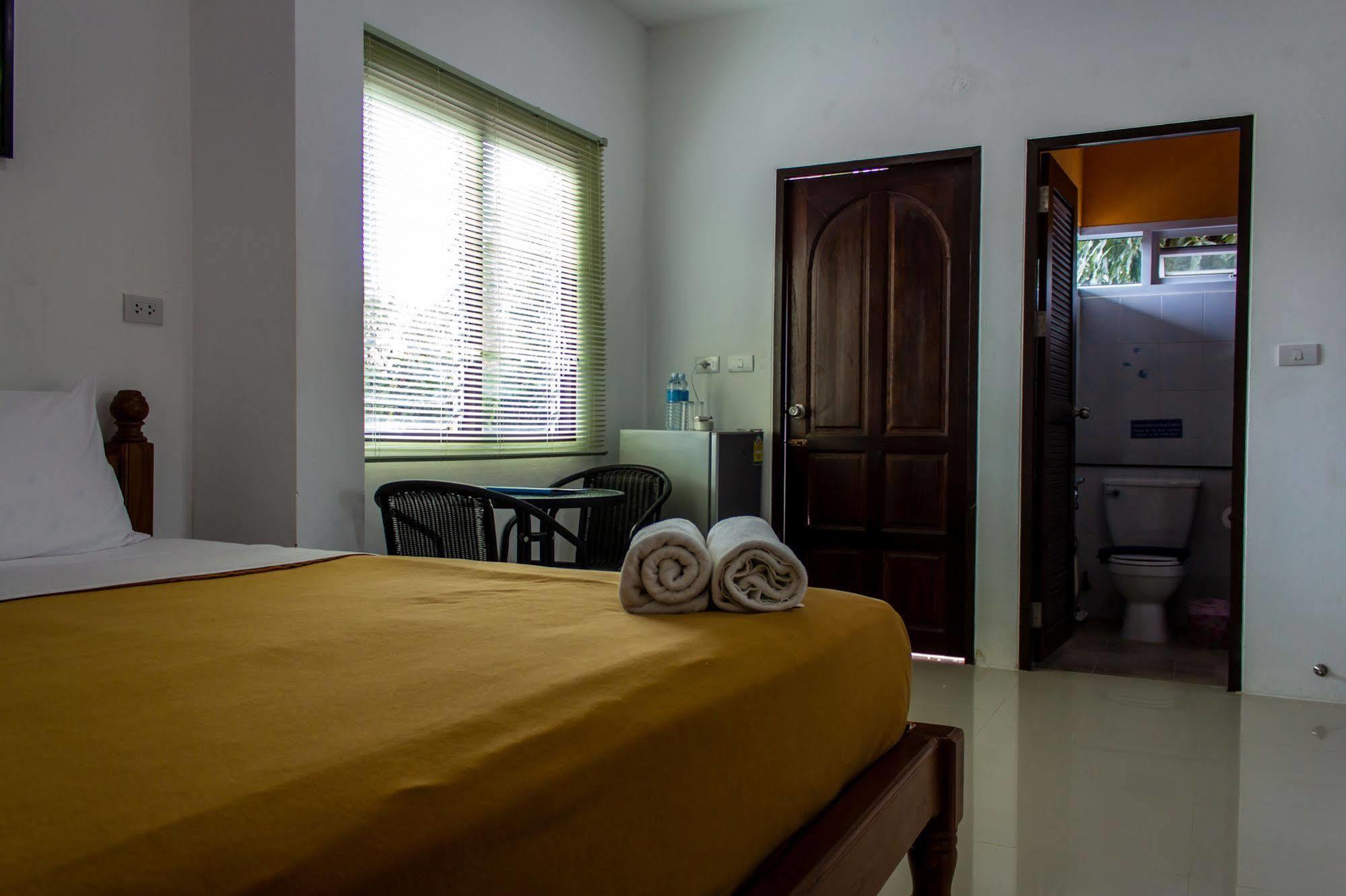 Pelegrin Hotel Samui Bophut Exteriör bild