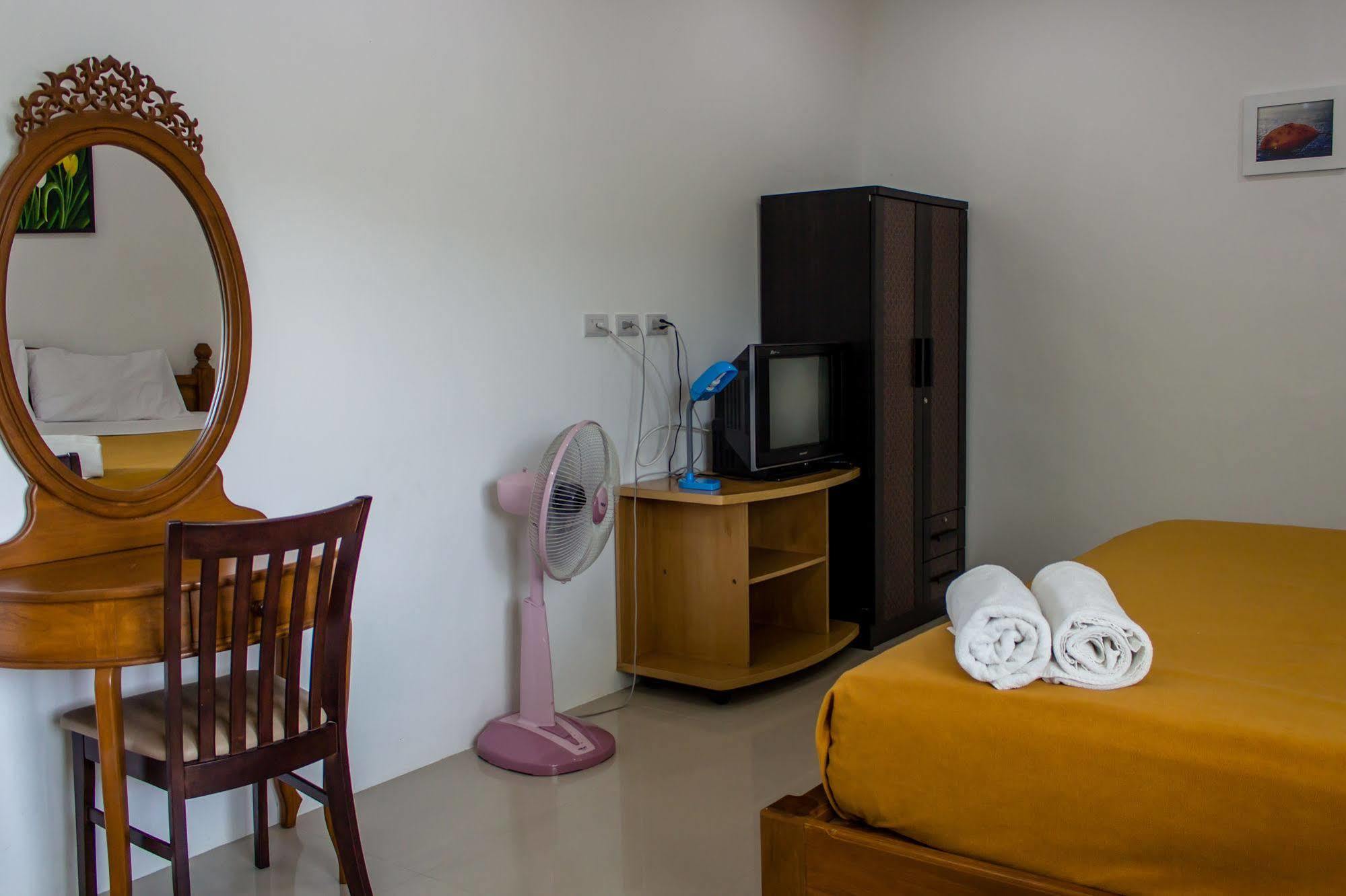 Pelegrin Hotel Samui Bophut Exteriör bild