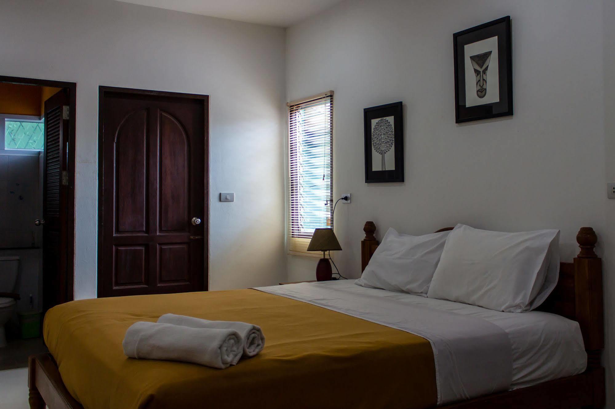 Pelegrin Hotel Samui Bophut Exteriör bild
